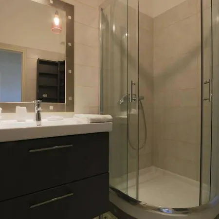 Apartment Spacieux Studio, Particulier En Hypercentre *