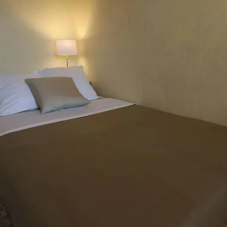 Apartment Spacieux Studio, Particulier En Hypercentre *